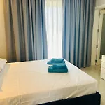 Апартаменты Seaview Penthouse Ксленди