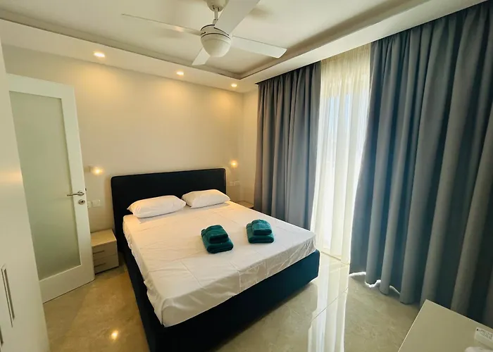 Seaview Penthouse Apartment